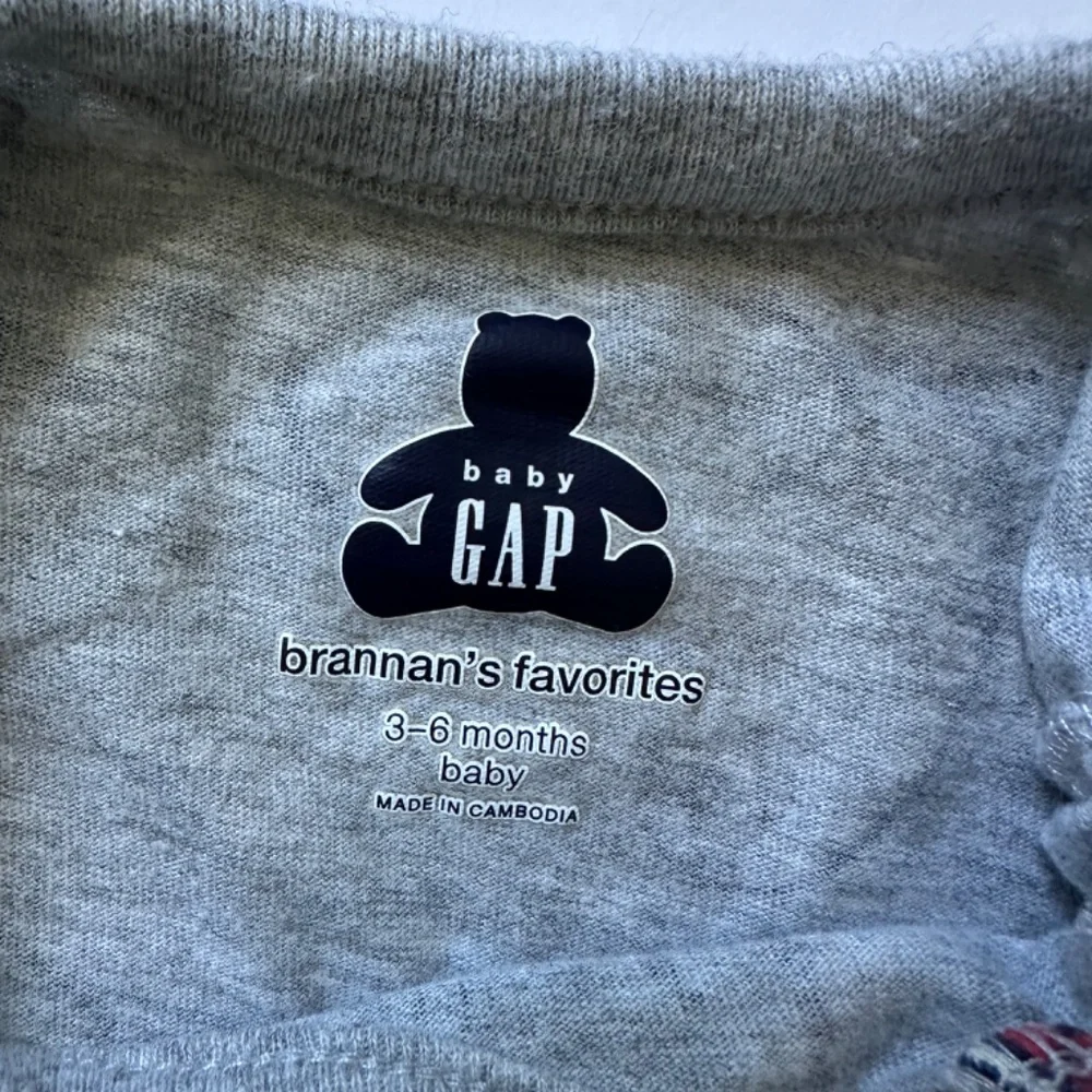 Baby Gap Long Sleeve Onesie Grey Navy Size 3-6M Winter